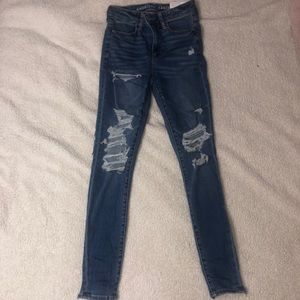 American Eagle High Waisted Jeans
